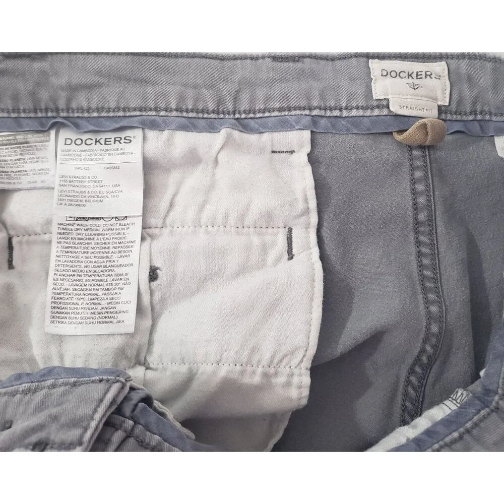 Dockers Mens Gray Straight Fit Chinos Pants 34 x 34 Flat Front Staple Minimalist